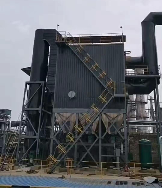 桂林xx廠 鑄造業(yè)布袋脈沖除塵設(shè)備